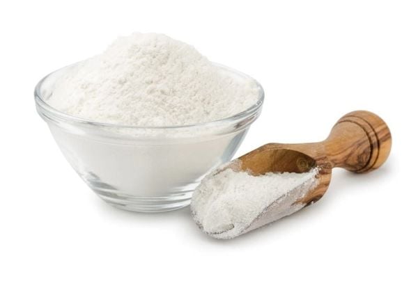 Bột mì nguyên liệu thiết yếu cho món bánh mì.